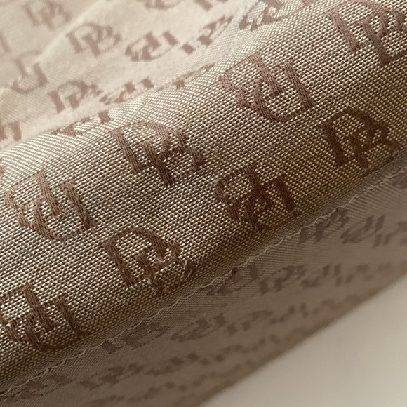 Vintage Gently Loved Dooney & Bourke Shoulder Bag - Picture 3 of 10